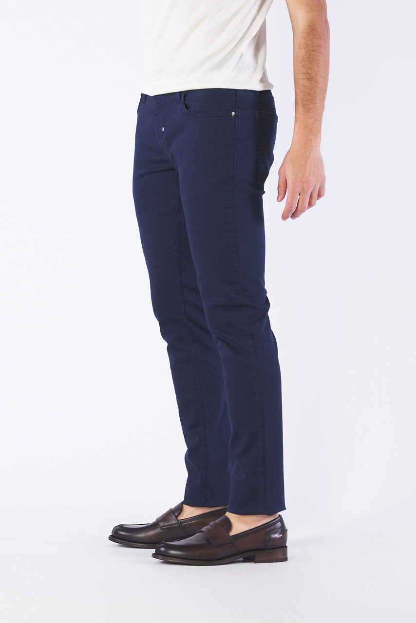 Ozzy tapered fit jeans in color power stretch MMDT00241-FA800181